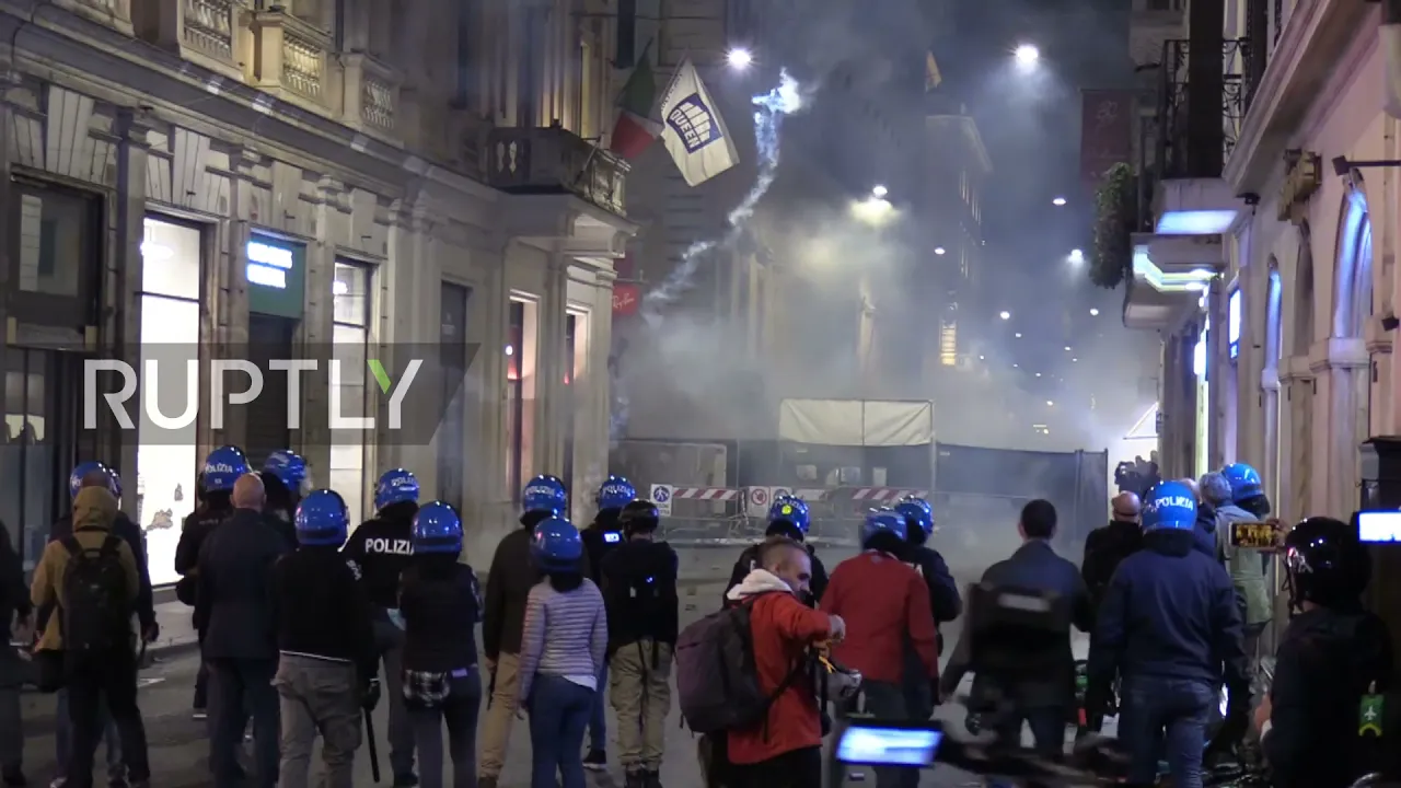 Italy: Chaos hits Rome streets as anti-COVID pass protesters clash with police